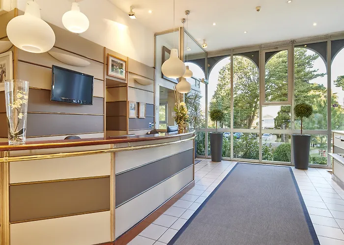 Bleues Caroline Hotel