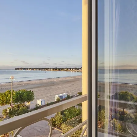 Bleues Caroline 3* Ла-Боль-Эскублак