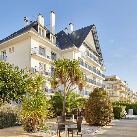 Bleues Caroline Ла-Боль-Эскублак