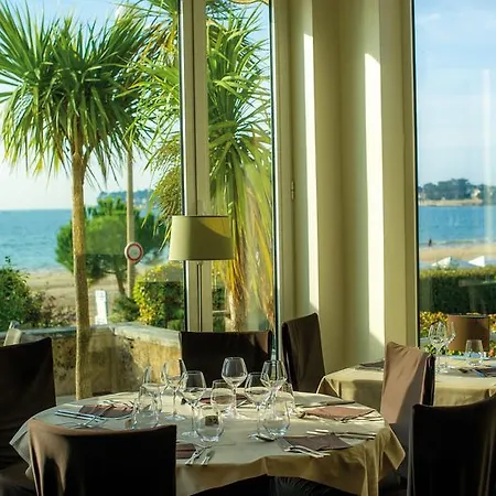 Отель Bleues Caroline 3*