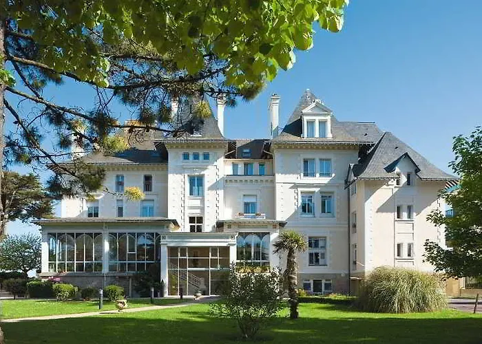 Bleues Caroline 호텔